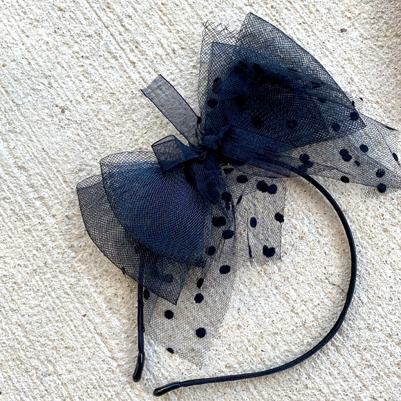 I love 80s Dress Up Costume Kit. Dress, Leg Warmers, Jewelry, Bow, Mesh Tights - Picture 2 of 5